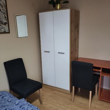 Hostel Gliwice Centrum Parking Kültér fotó