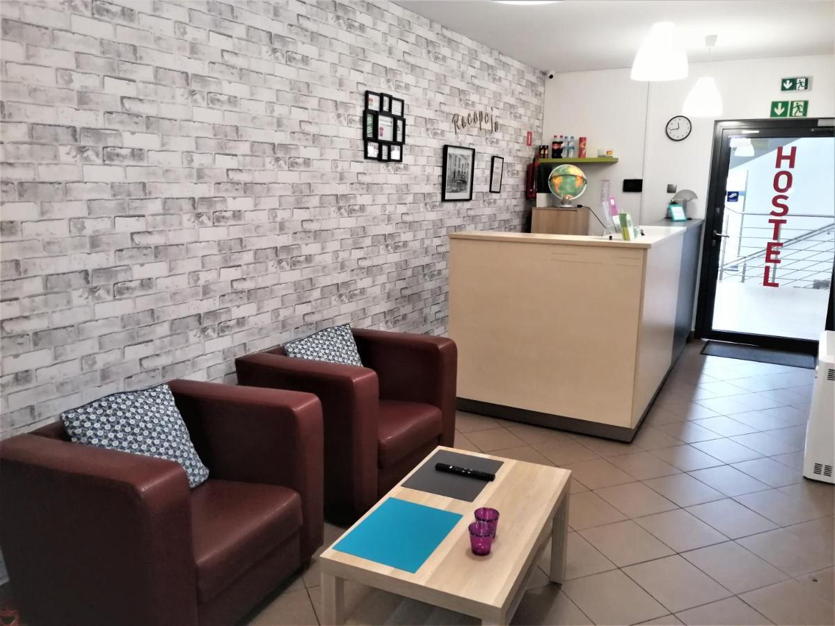 Hostel Gliwice Centrum Parking Kültér fotó