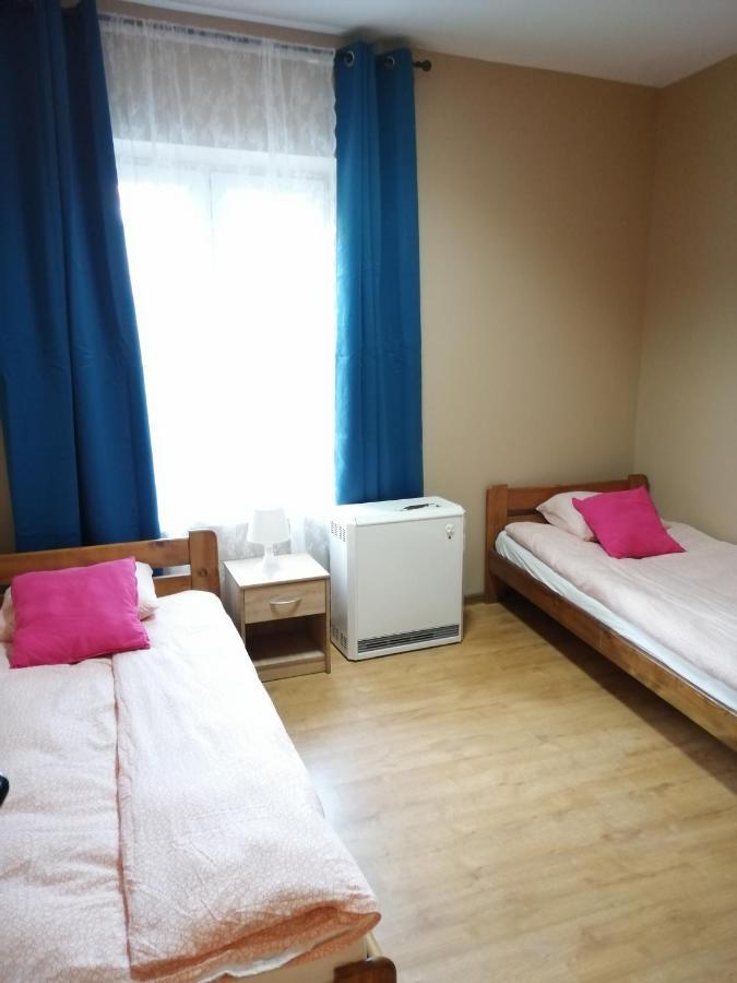 Hostel Gliwice Centrum Parking Kültér fotó