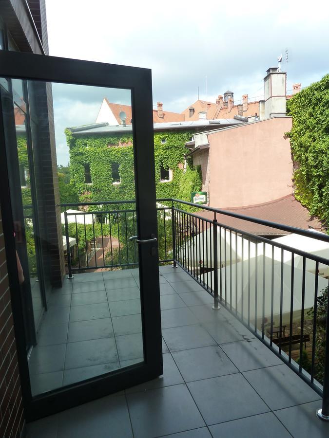 Hostel Gliwice Centrum Parking Kültér fotó