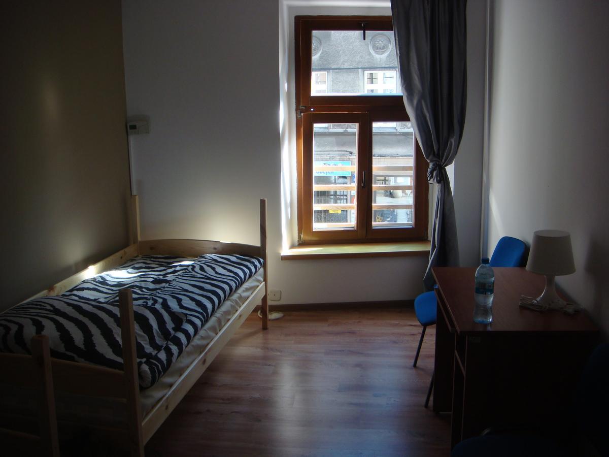 Hostel Gliwice Centrum Parking Kültér fotó