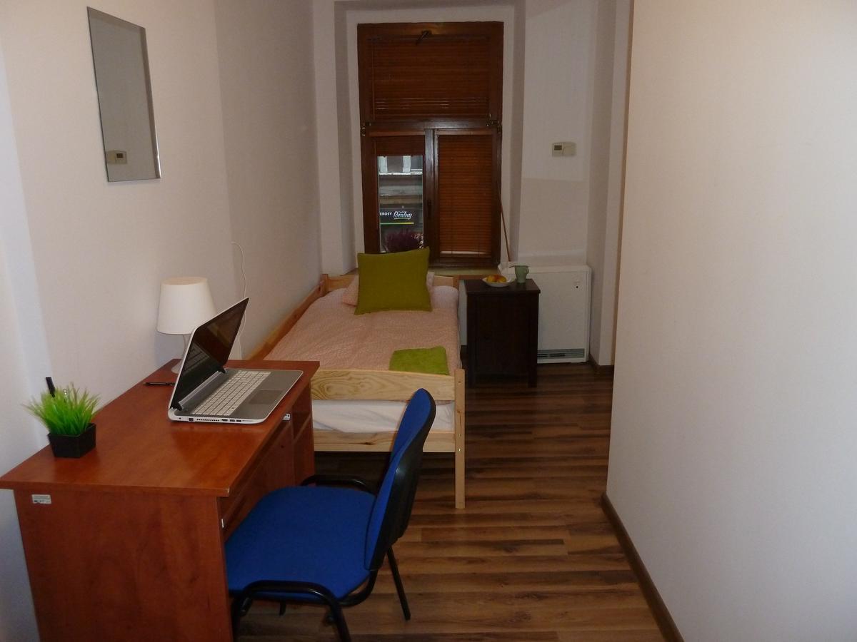 Hostel Gliwice Centrum Parking Kültér fotó