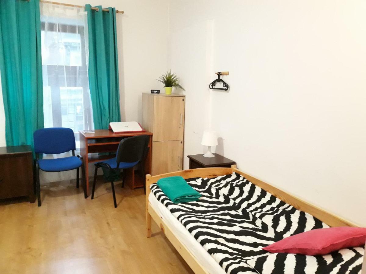 Hostel Gliwice Centrum Parking Kültér fotó