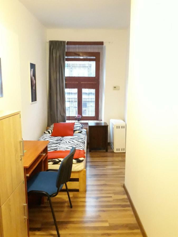 Hostel Gliwice Centrum Parking Kültér fotó