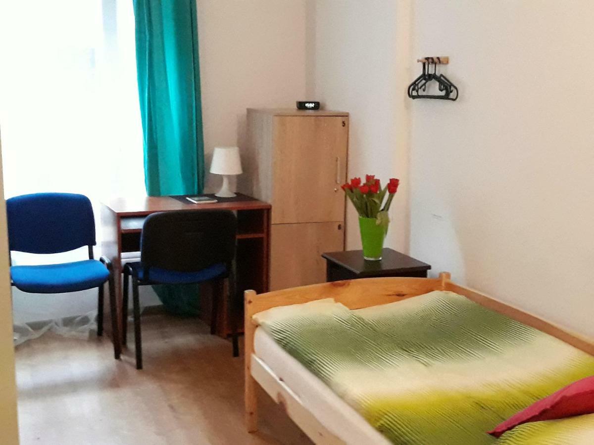 Hostel Gliwice Centrum Parking Kültér fotó